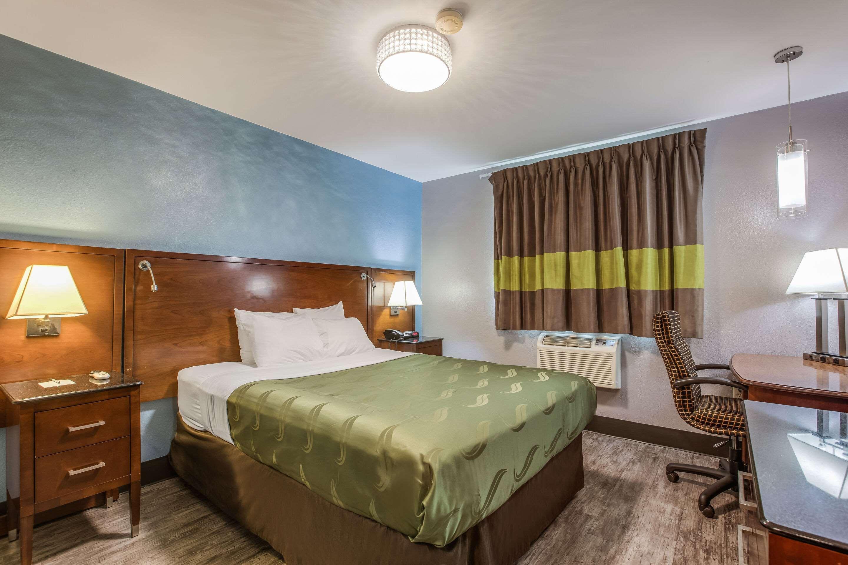 Quality Inn Atlanta Airport-Central Колледж Парк Экстерьер фото