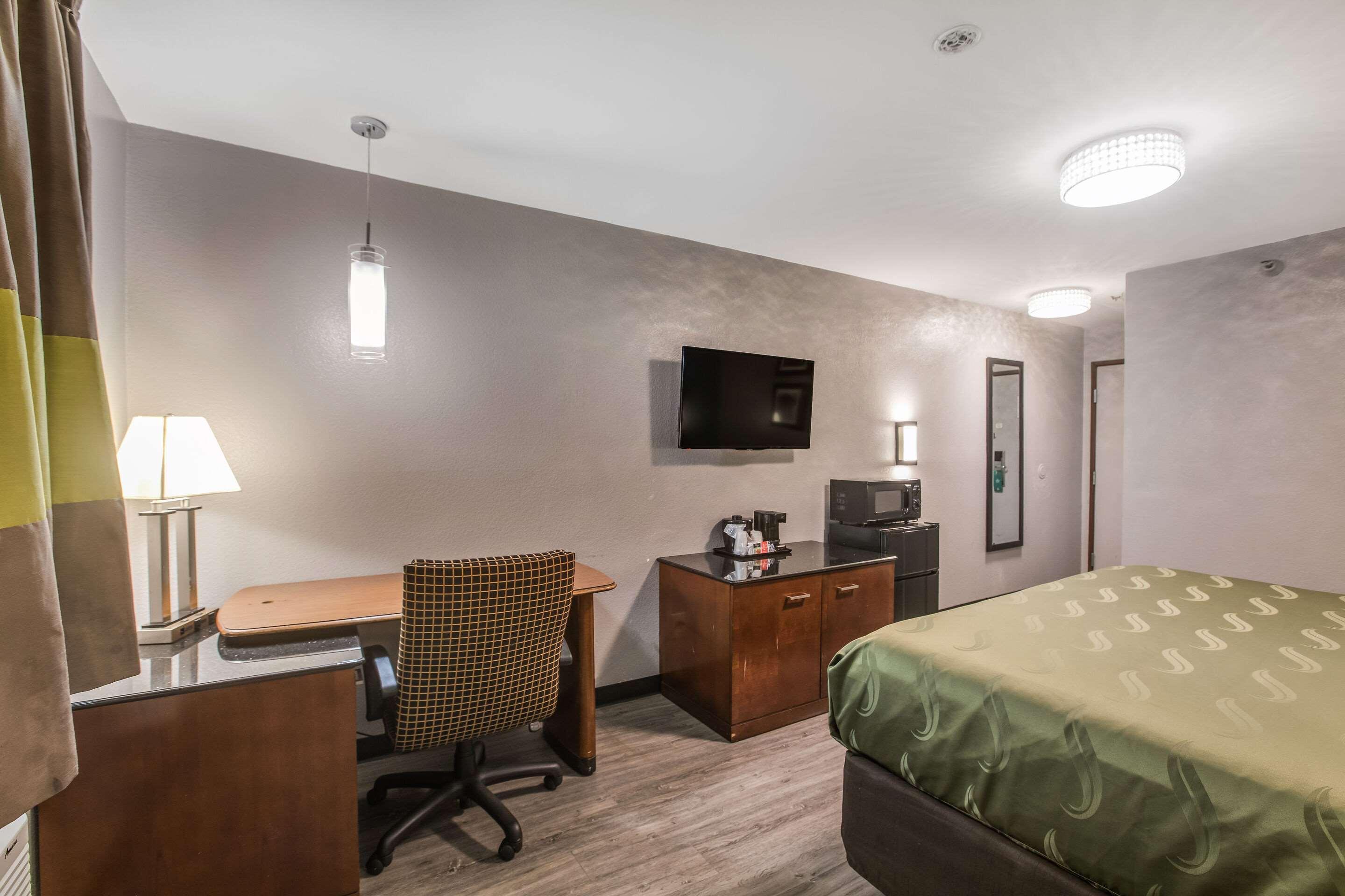 Quality Inn Atlanta Airport-Central Колледж Парк Экстерьер фото